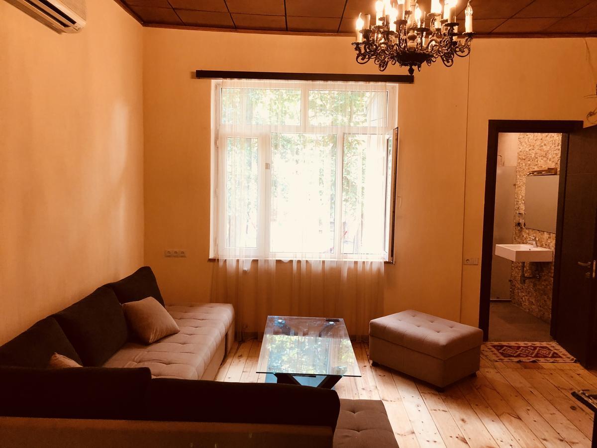 Bude Hostel Tiflis Dış mekan fotoğraf