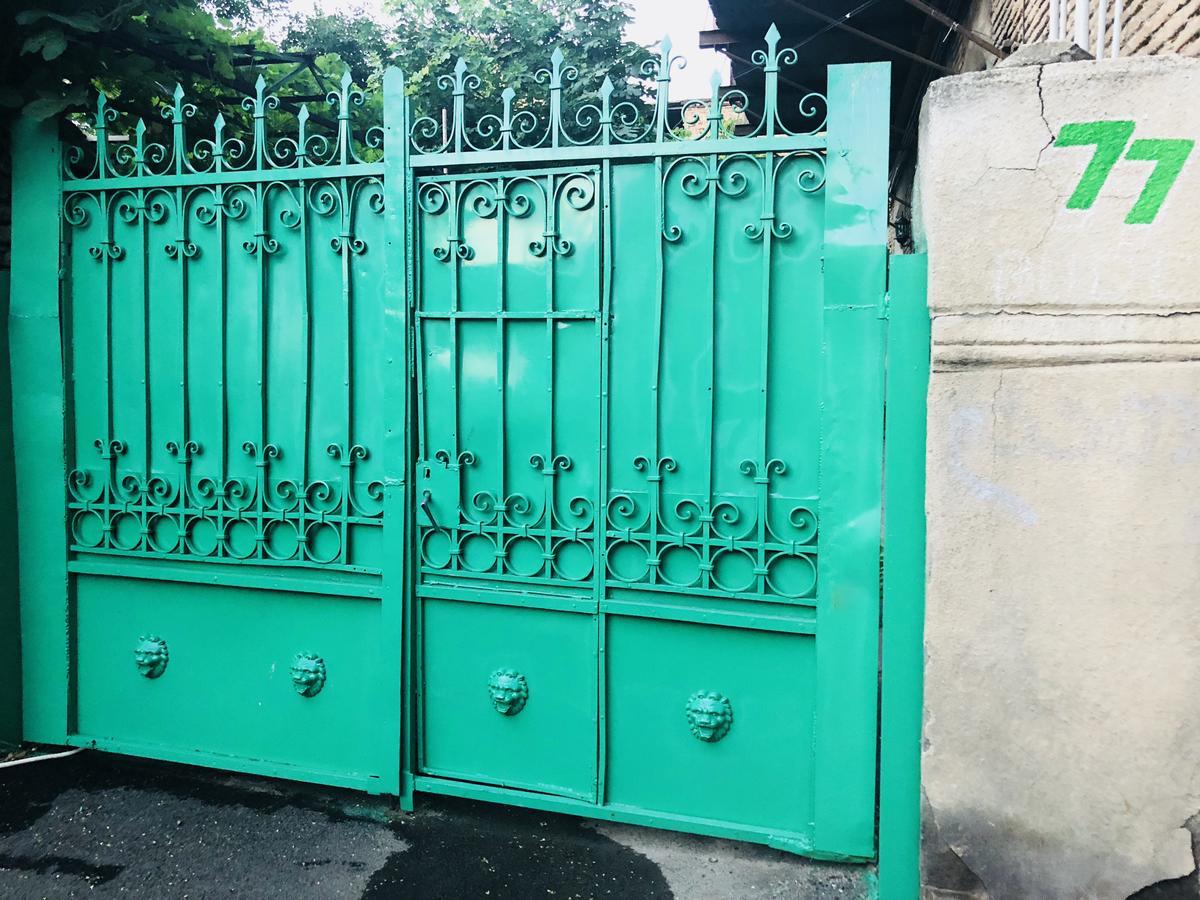 Bude Hostel Tiflis Dış mekan fotoğraf