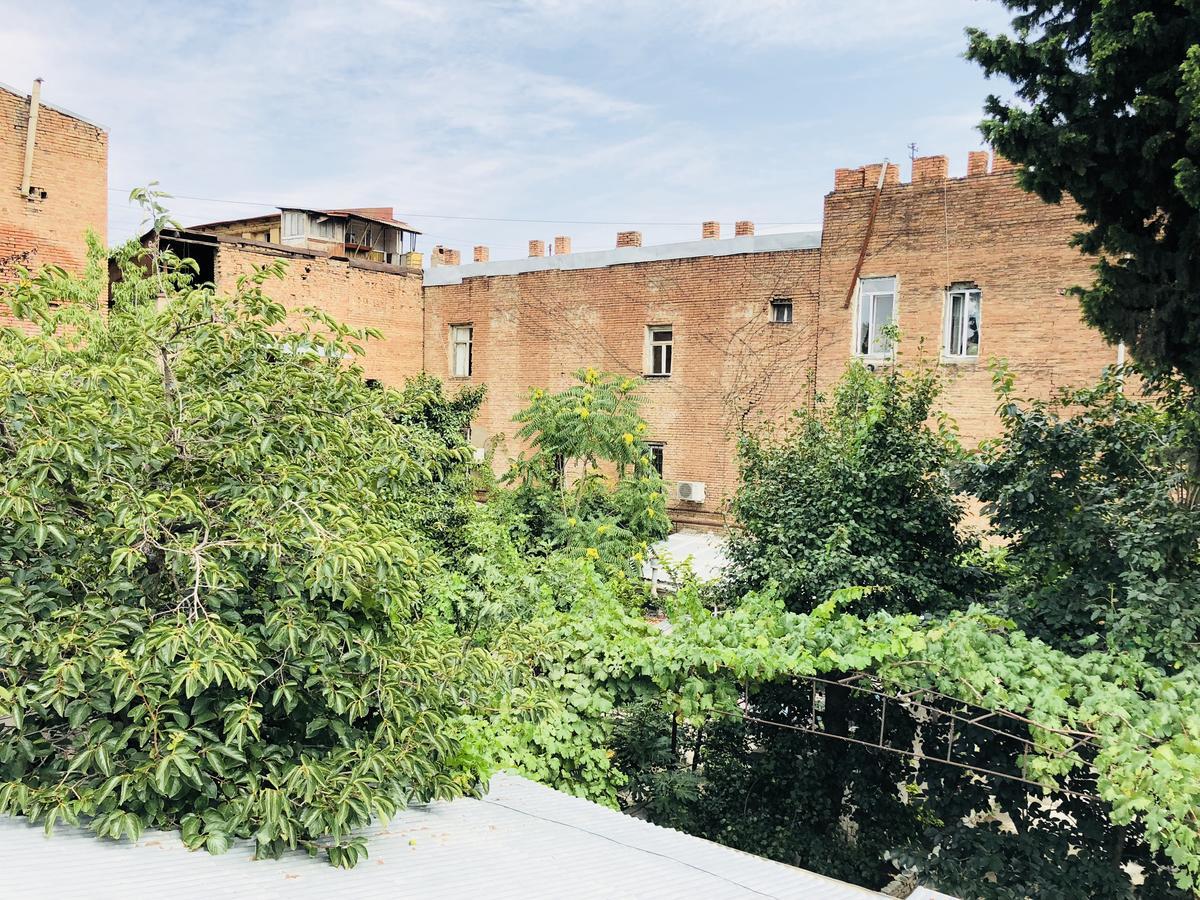 Bude Hostel Tiflis Dış mekan fotoğraf
